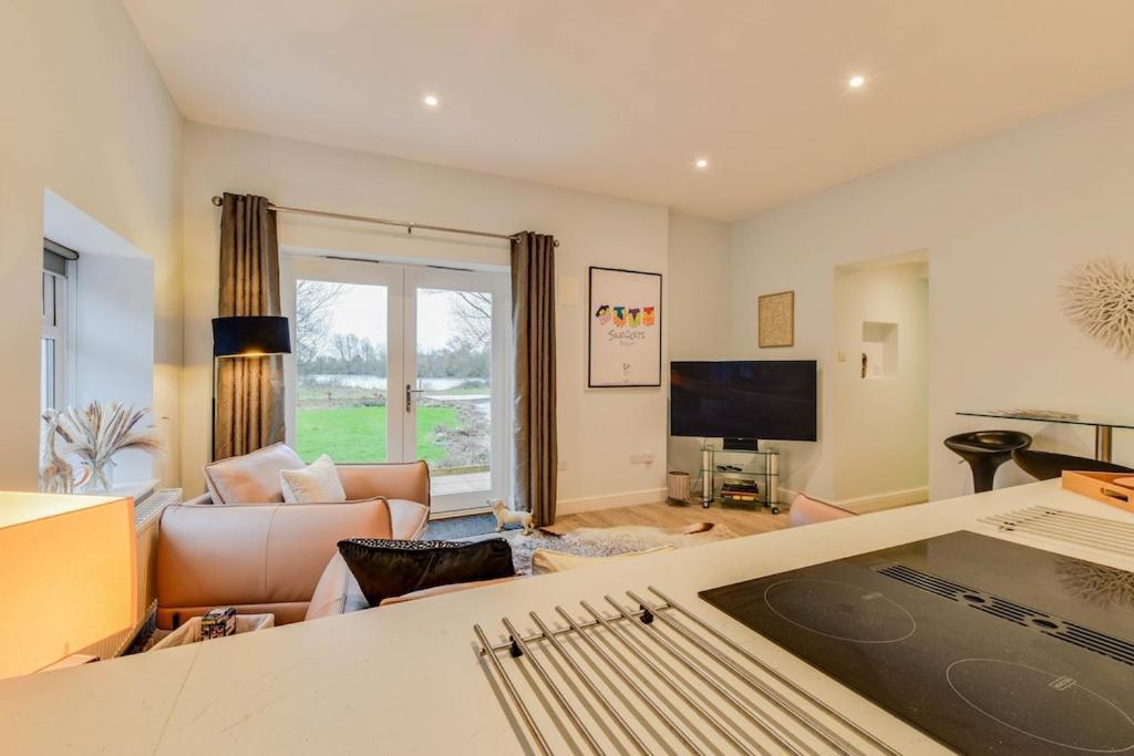 The Hideaway @ Flagham Cottage. Malmesbury Exterior photo